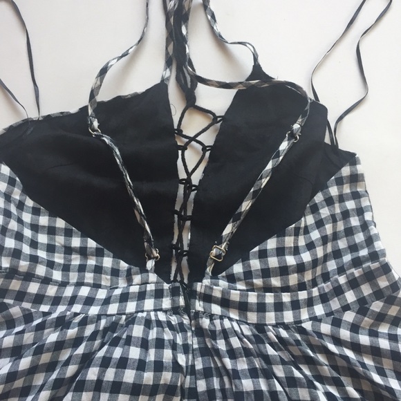 Lost Muse Gingham Rompers - Picture 6 of 8